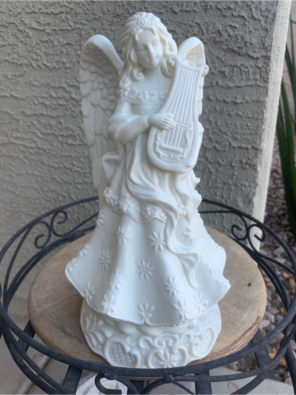 White Porcelain Angel Figurine With Music Box Holding Harp Playing “Hark!”